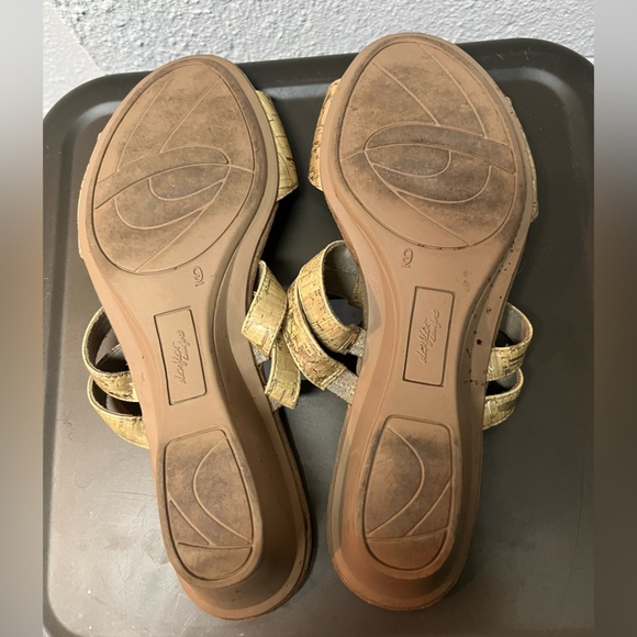 DecFlex Women's Tan Sandals - Picture 5 of 5